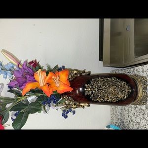 Very nice antique embroided 🏺 vase with flowers 🌺 bundle